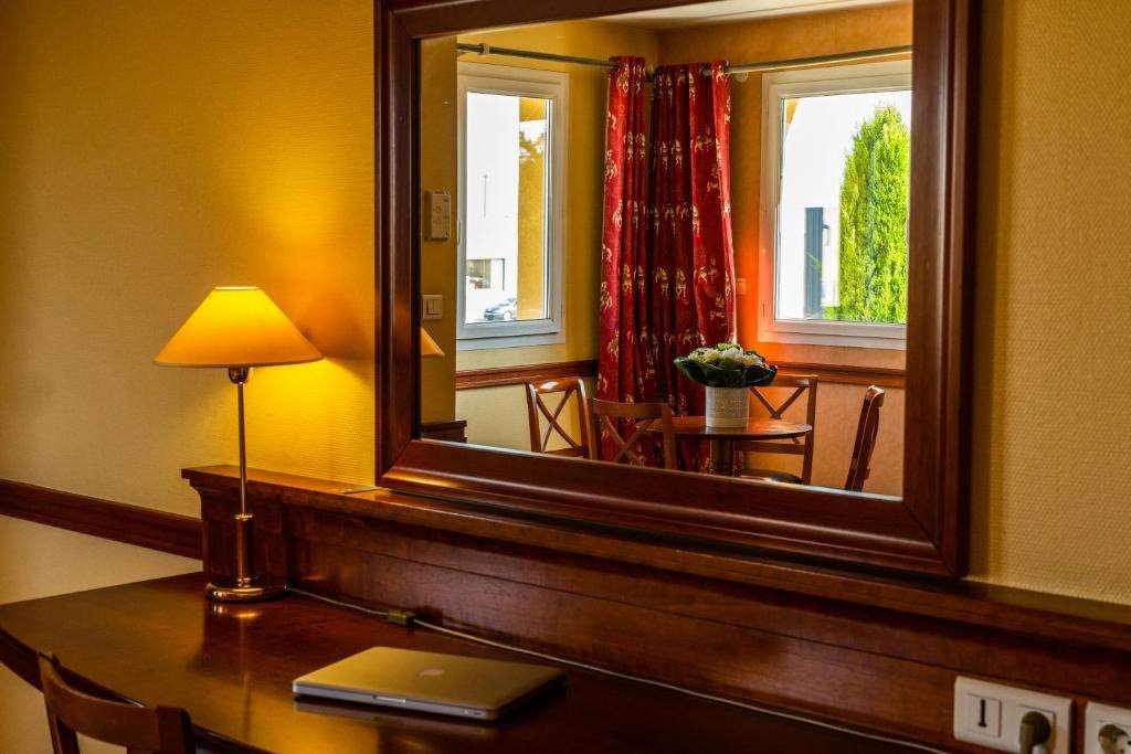 Hotel Newport Villefranche-sur-Saône Pokoj fotografie